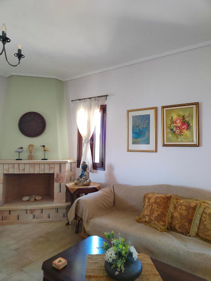 Athevillas Antonis Mina ภายนอก รูปภาพ