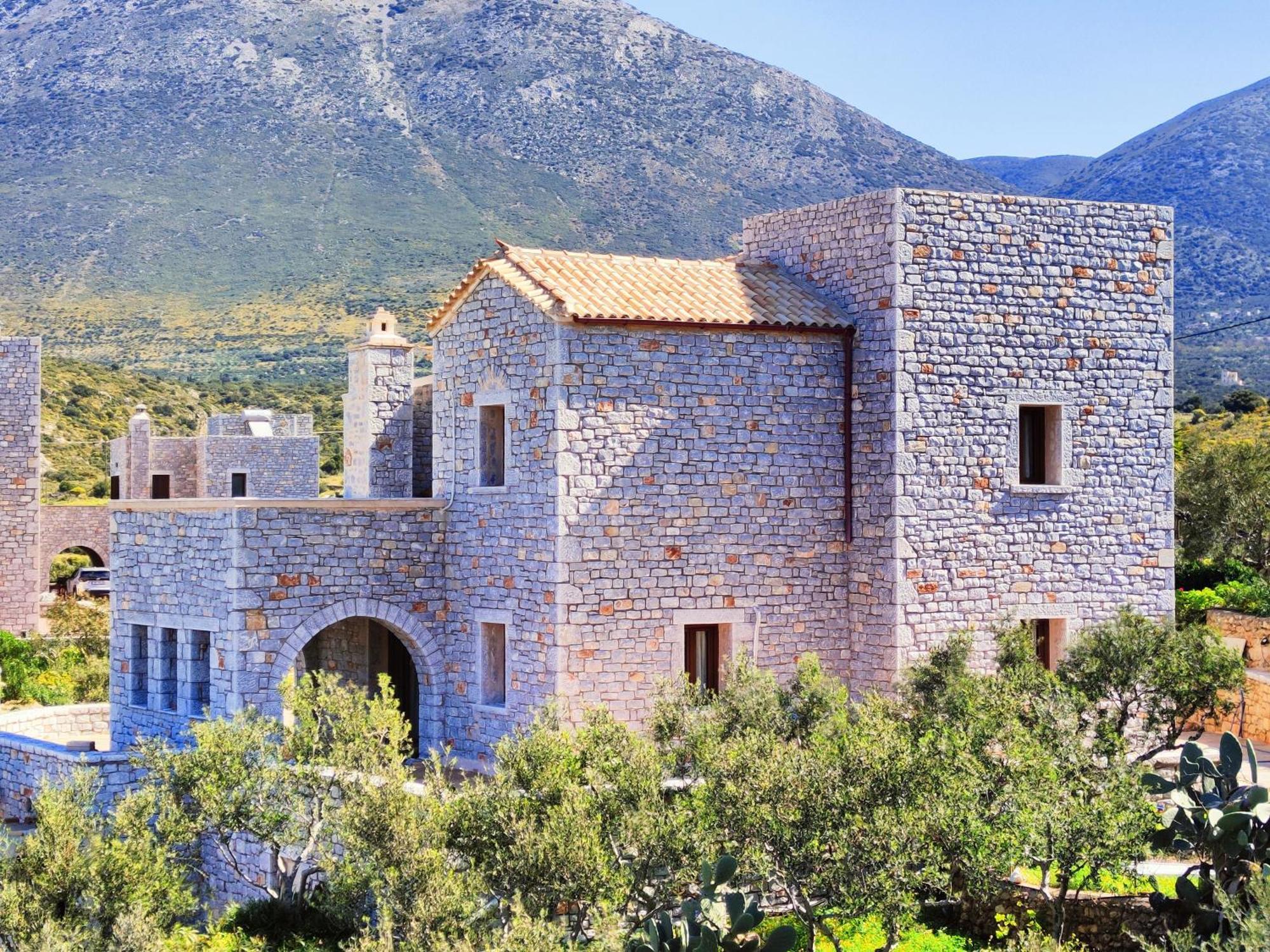 Athevillas Antonis Mina ภายนอก รูปภาพ