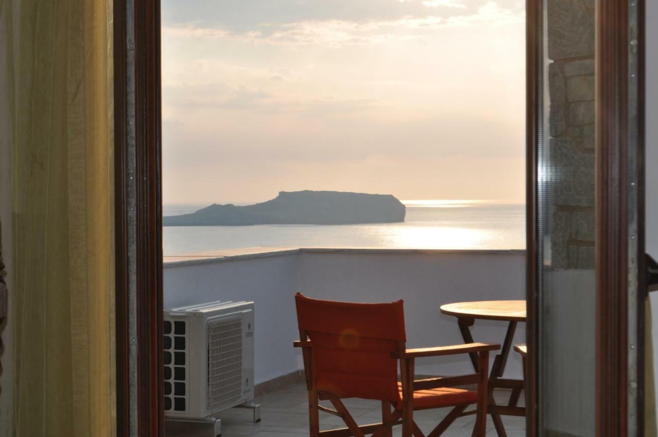 Athevillas Antonis Mina ภายนอก รูปภาพ